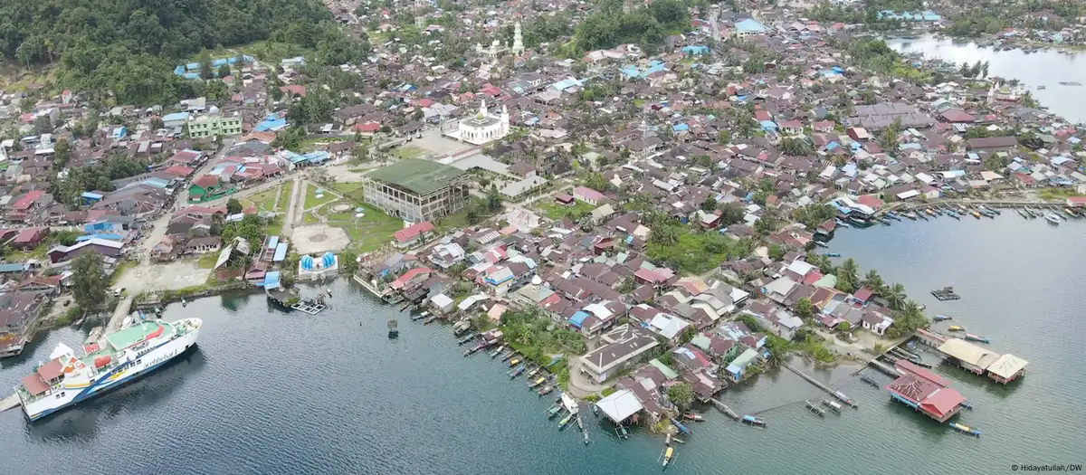 Sismo de magnitud 6,1 en el este de Indonesia