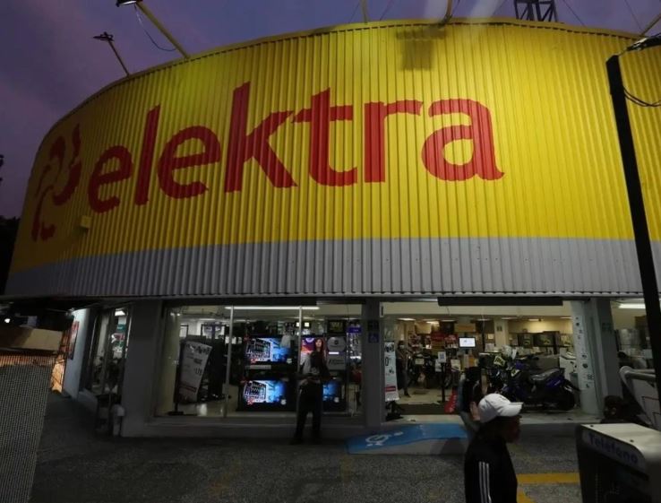 Suspende la BMV cotización de Elektra, empresa de Salinas Pliego