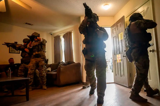 EU proyecta tener 10 mil nuevos agentes del ICE para finales de 2025