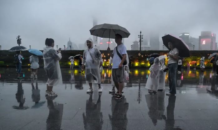 Tifón Co-May toca tierra en China; evacuan más de 280 mil personas en Shanghái