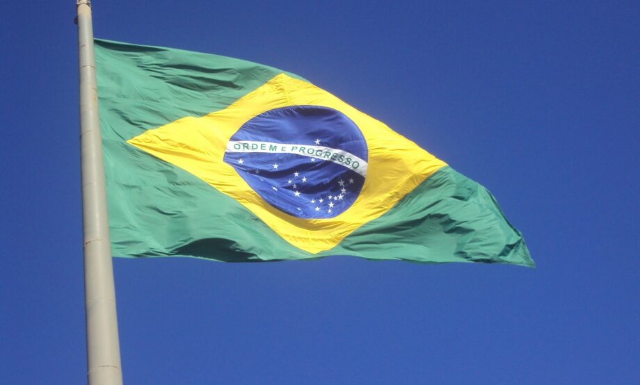 Brasil analiza plan de acción por aranceles al acero impuestos por EUA