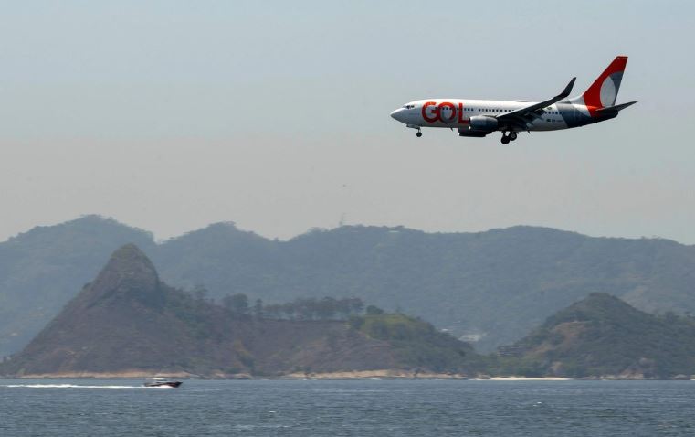 Más aerolíneas cancelan operaciones en Venezuela tras alerta de EU