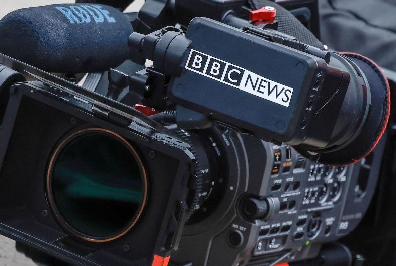 Trump amenaza con demandar a la BBC por mil mdd