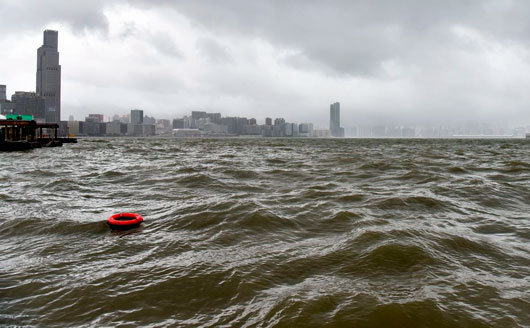 Tras dejar 14 muertos en Taiwán, supertifón Ragasa toca tierra en China