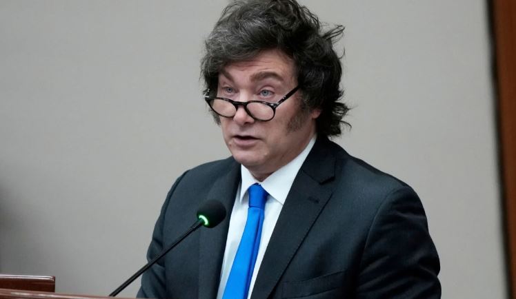 Gobierno de Milei denuncia a estudiantes que amenazaron con 