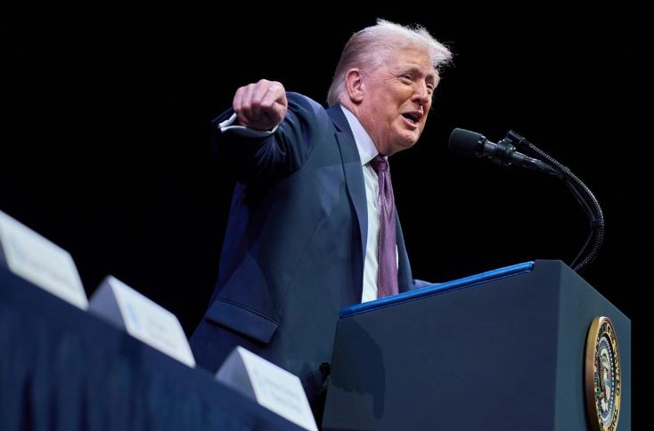 Continúa selección de jurados en juicio de hombre acusado de intentar asesinar a Trump