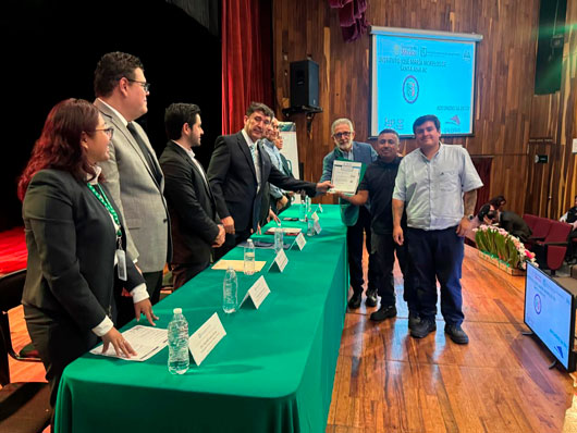 Entrega IMSS Tlaxcala Distintivos ELSSA a empresas comprometidas con la seguridad y salud laboral