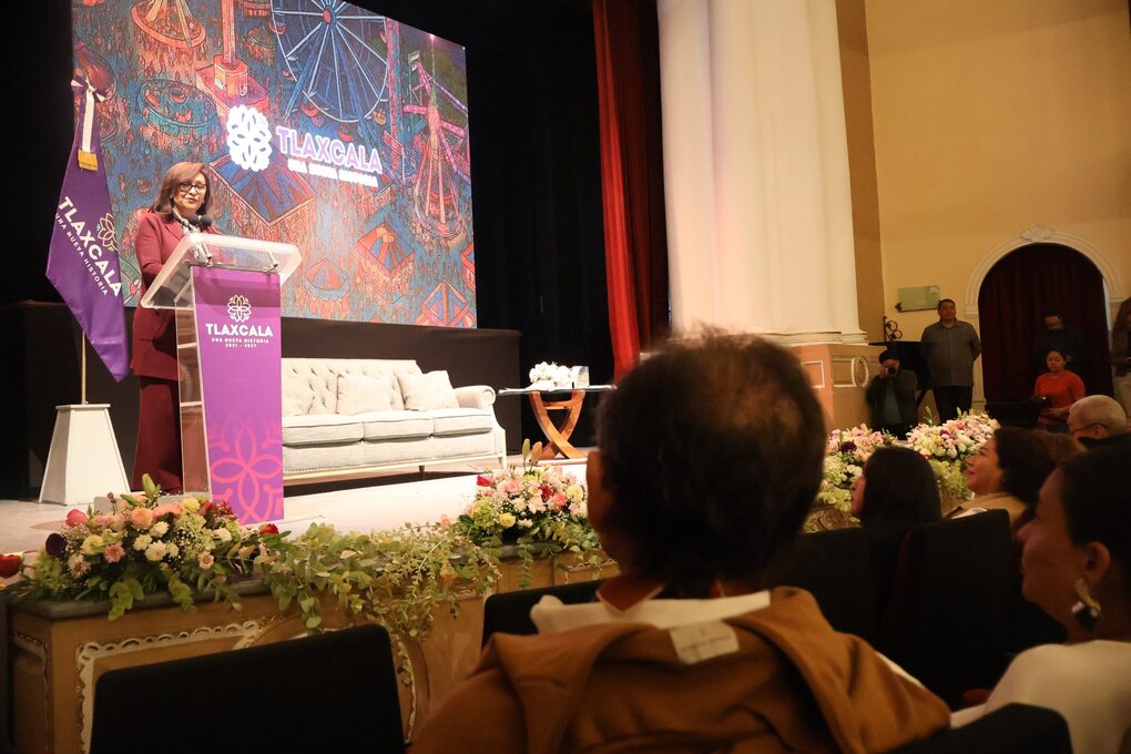 Con libro, rescatan 60 años de historia de la feria de Tlaxcala