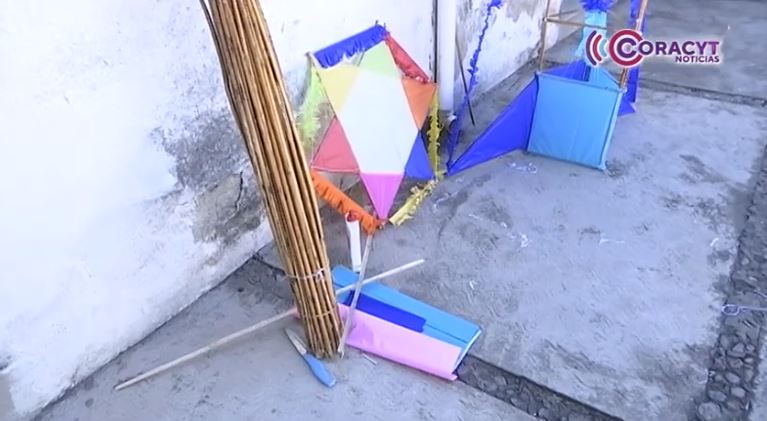 Con talleres de papalotes buscan mantener viva esta tradición