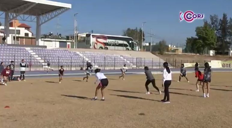 Promueve “Iron Claws” el flag football entre jóvenes tlaxcaltecas