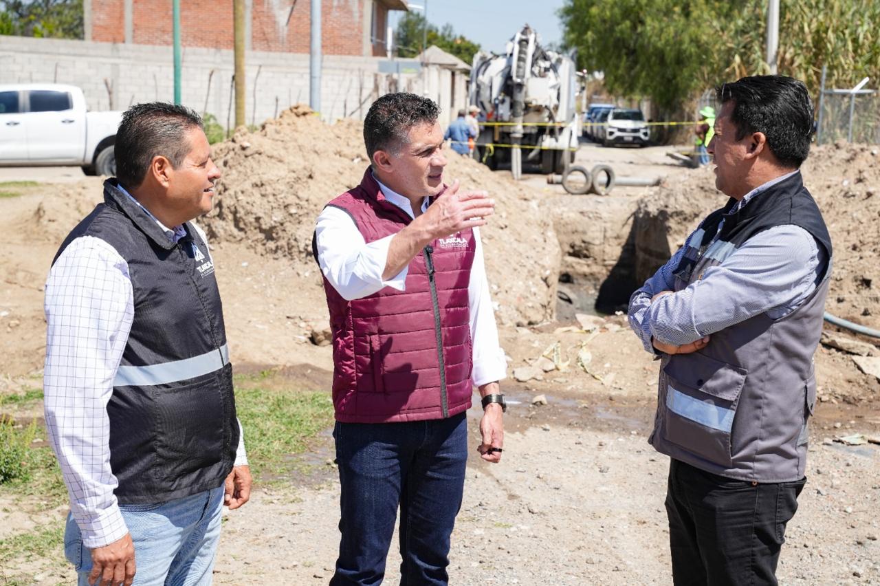 Supervisa Alfonso Sánchez García inicio de obra de drenaje para beneficio de 40 mil habitantes en Ocotlán y Atlahapa