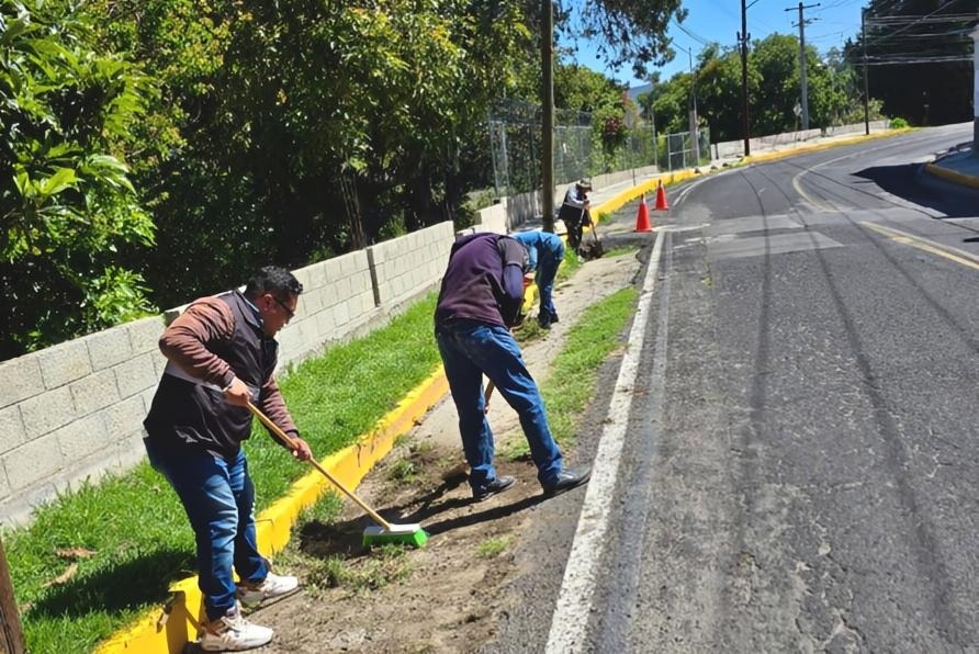 Brigadas de “Más Territorio y Menos Escritorio” trabajan en el rescate urbano de Tepehitec, Ixtulco, Ocotlán y Cuauhtelulpan