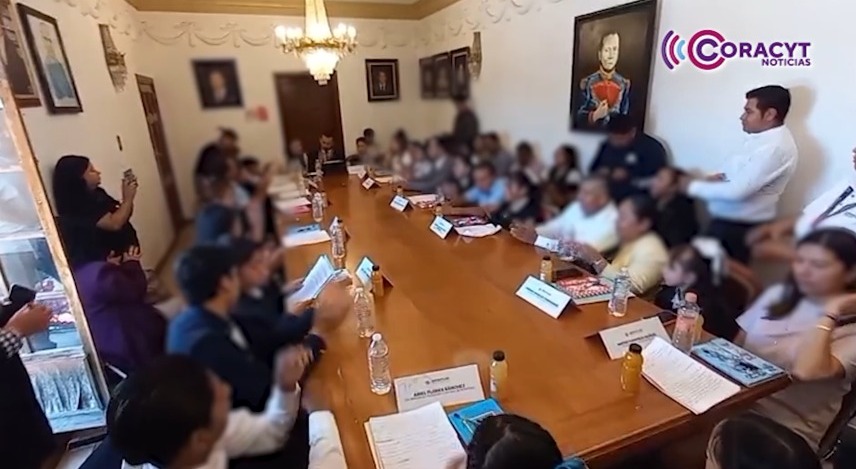 Reconoció presidente de Apetatitlán, Azaín Ávalos, a participantes del Cabildo Infantil 2026