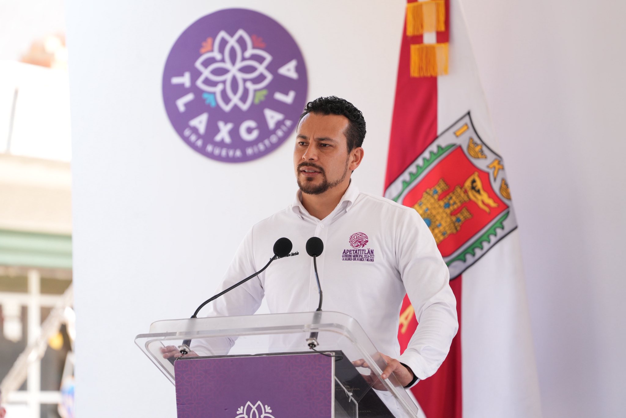 Anuncia Alcalde de Apetatitlán la construcción de dos canchas de fútbol