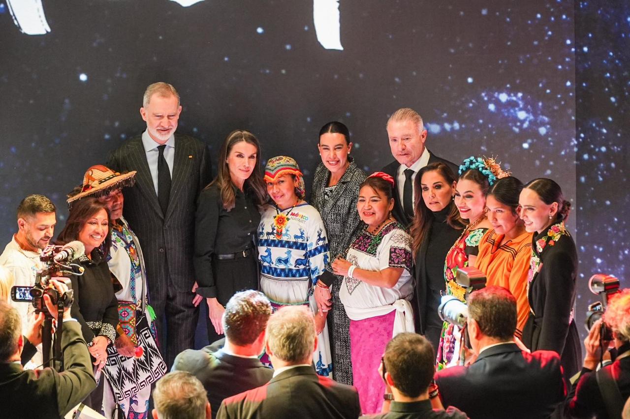 Lorena Cuéllar participa en la inauguración de la Fitur 2026 junto a autoridades federales