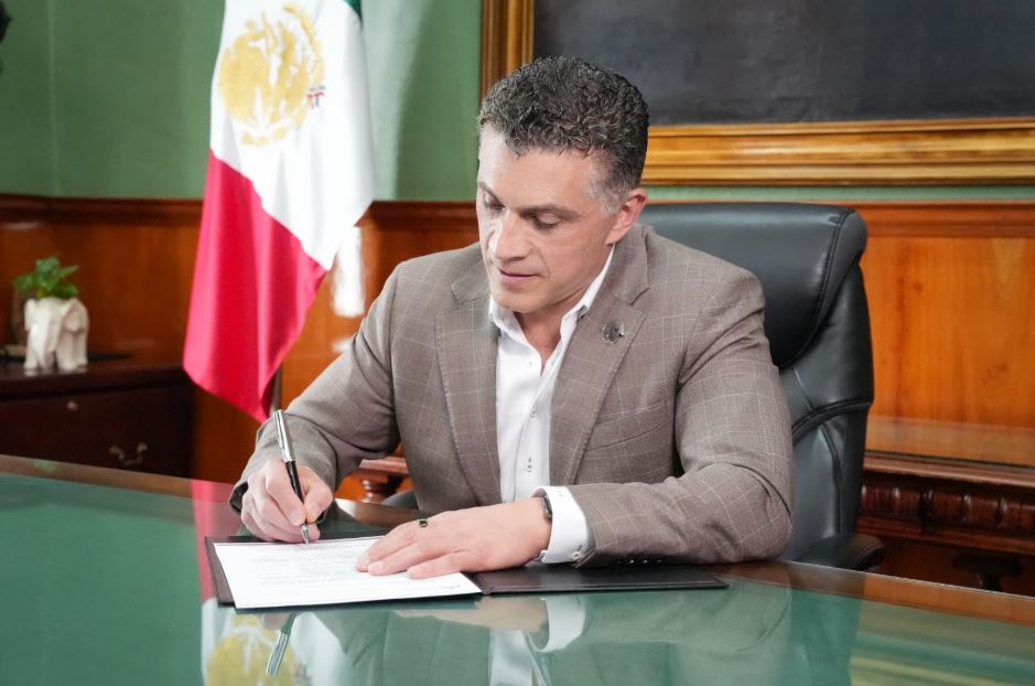 Alfonso Sánchez García formaliza adhesión de Tlaxcala a los 20 municipios con más alto índice de desarrollo humano del país