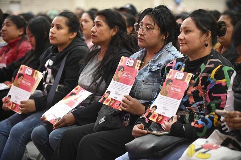 Familias reconocen beneficios de la Beca “Rita Cetina”