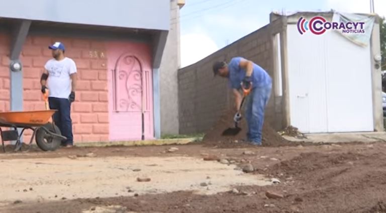 Limpian calles y viviendas afectadas por las lluvias en Apizaco
