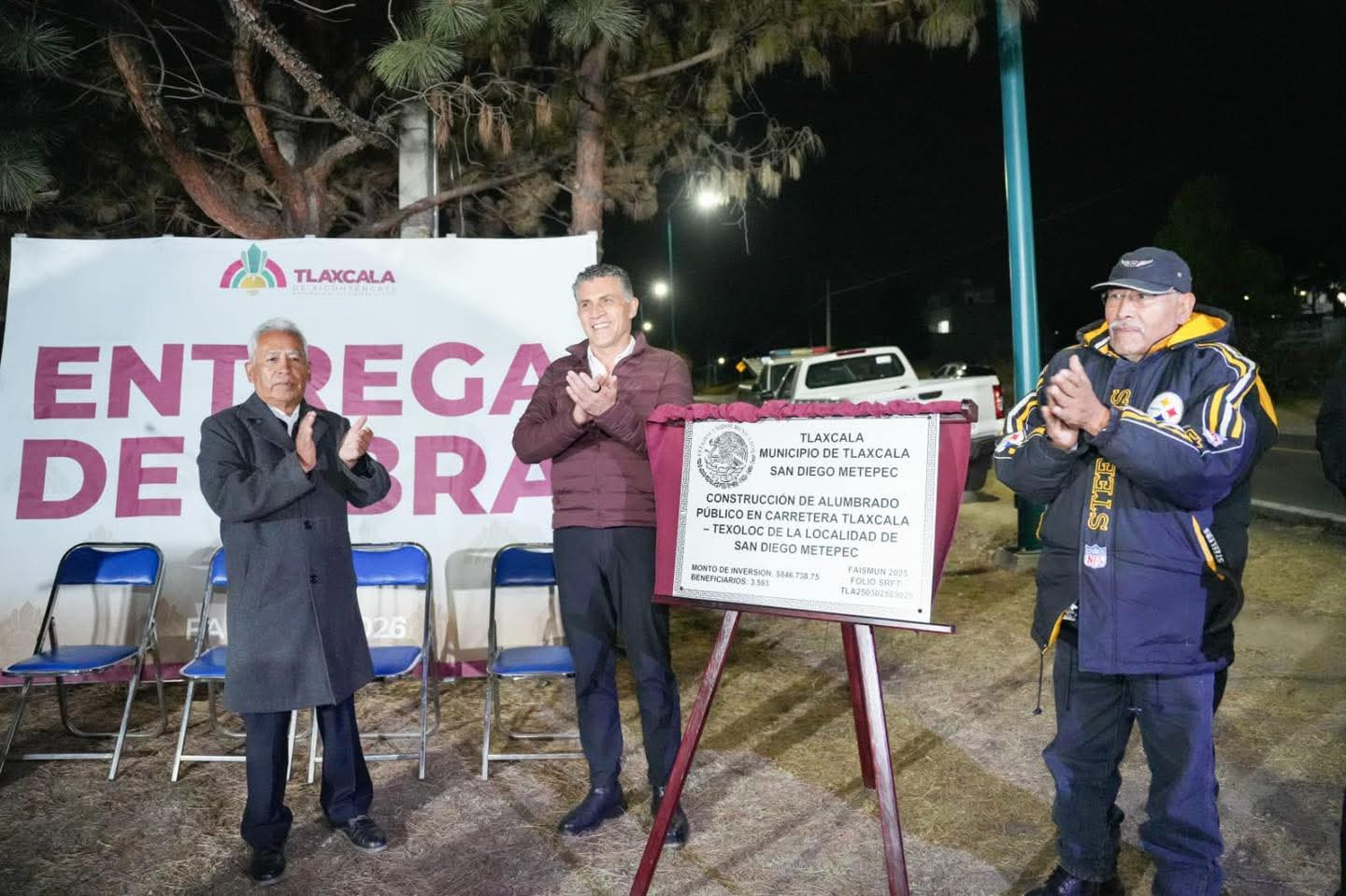 Alcalde Alfonso Sánchez García inaugura alumbrado público en la carretera Tlaxcala-Texoloc
