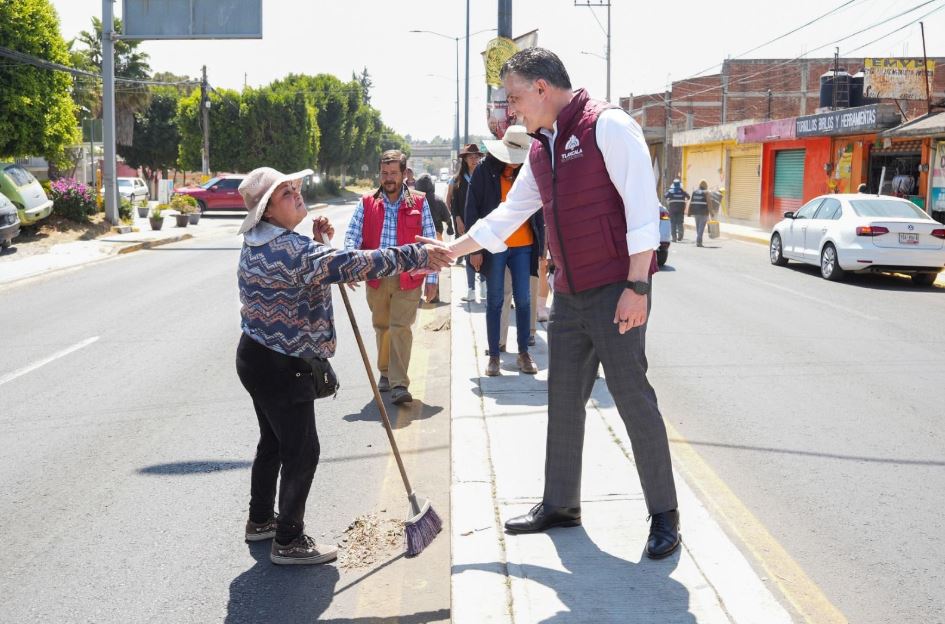 Supervisa alcalde Alfonso Sánchez acciones de menos escritorio y más territorio en el bulevar de la carretera Puebla-Tlaxcala