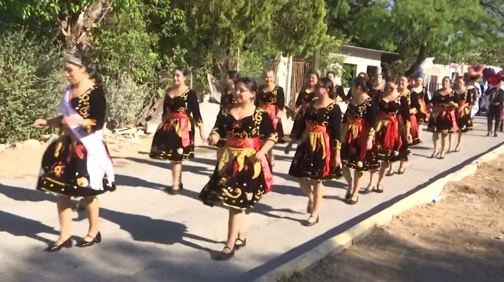 Tlaxcala participa en el desfile del carnaval de Bustamante, Nuevo León