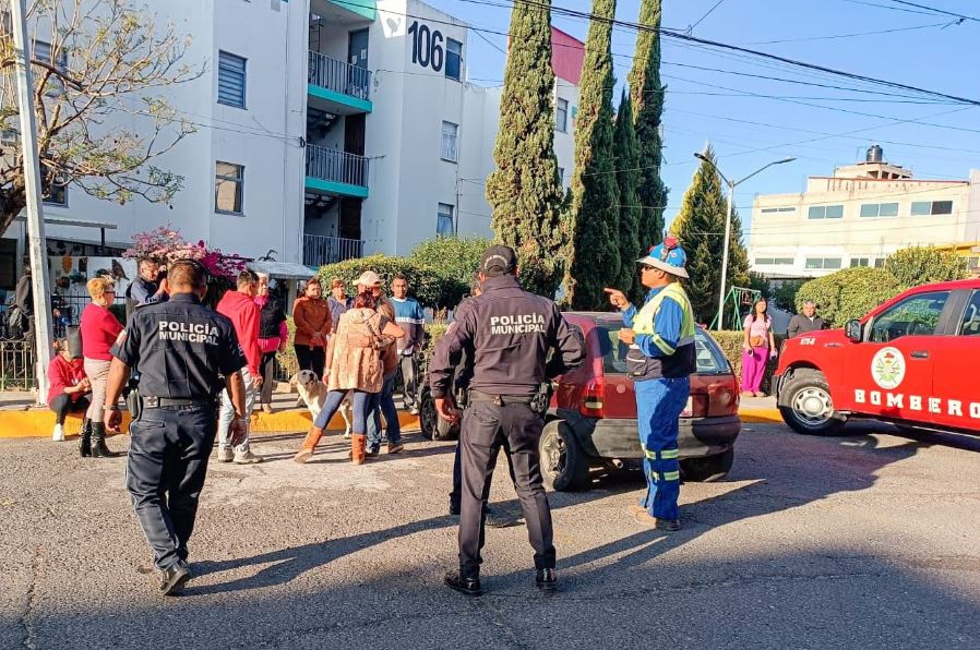 Atiende policía municipal fuga de gas en Tlapancalco