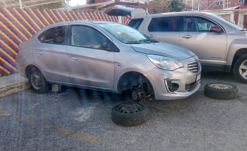 Policía de Apetatitlán atiende reporte de robo en unidad habitacional Petroquímica; brinda acompañamiento al propietario