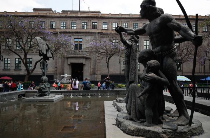 SCJN analiza coadyuvancia del SAT en pesquisas por contrabando y delitos aduaneros