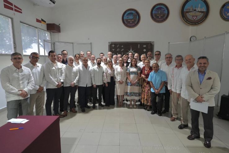 Sheinbaum y empresarios de Veracruz hablan del desarrollo e inversiones en la entidad