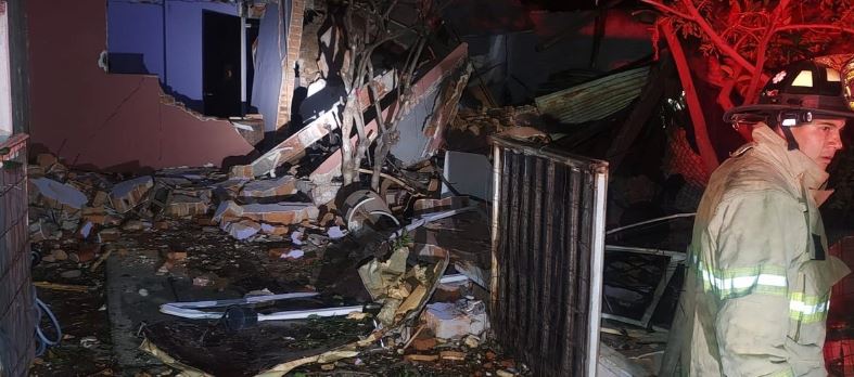 Daños en 23 viviendas de Aguascalientes tras explosión por acumulación de gas