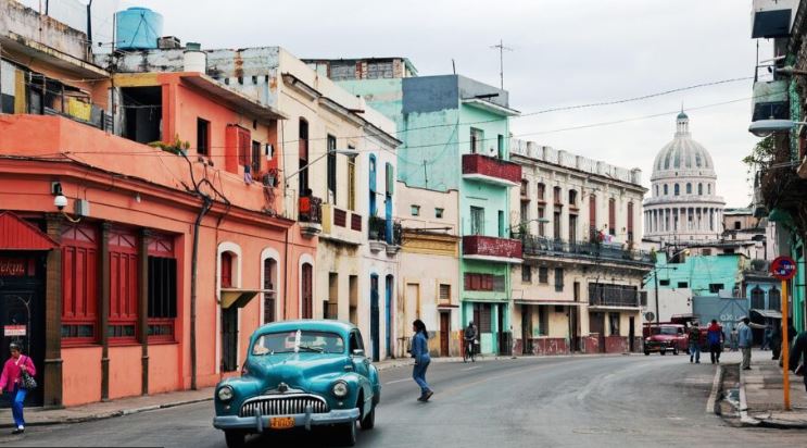Sheinbaum anuncia envío de ayuda humanitaria a Cuba