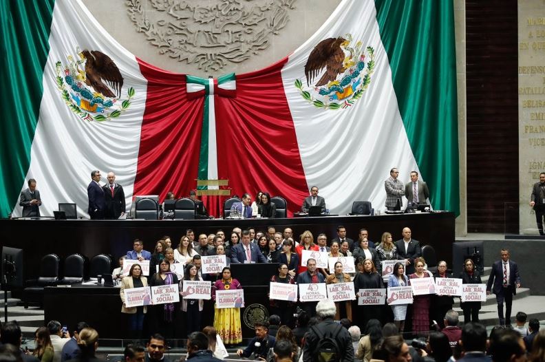 Cámara de Diputados emite declaratoria de reforma constitucional sobre la semana laboral de 40 horas