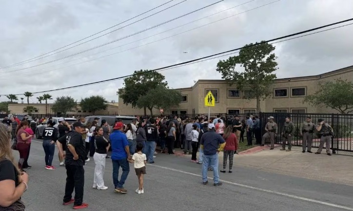 Arrestan a alumno armado en escuela de Brownsville, Texas; amenazaba con disparar a compañeros y personal