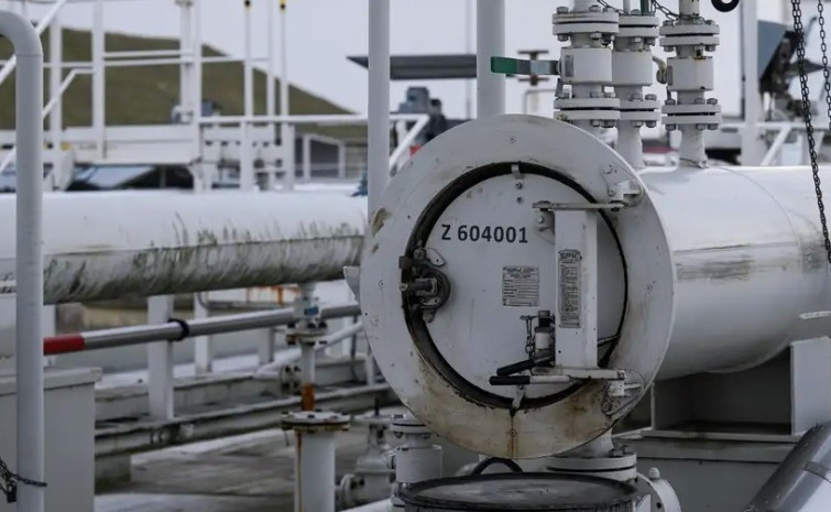 Ucrania reanudará transporte de petróleo ruso hacia Europa