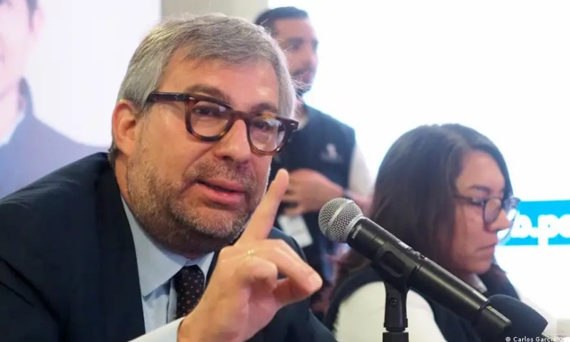 Fiscalía de Perú pide detener al organizador de comicios