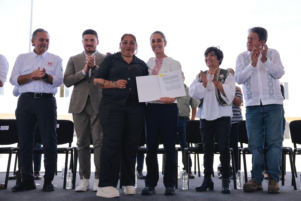 Con la meta de 1.8 millones de viviendas estamos construyendo bienestar: presidenta Claudia Sheinbaum encabeza entrega de viviendas en Juárez, Nuevo León
