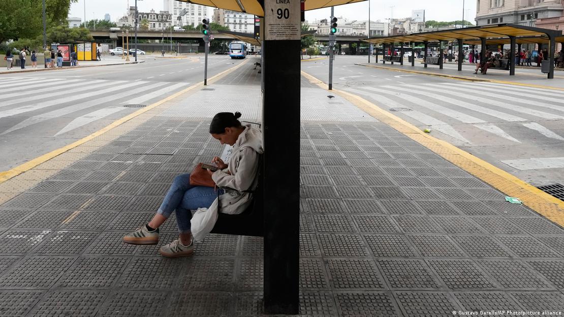 Comienza huelga general en Argentina contra reforma laboral