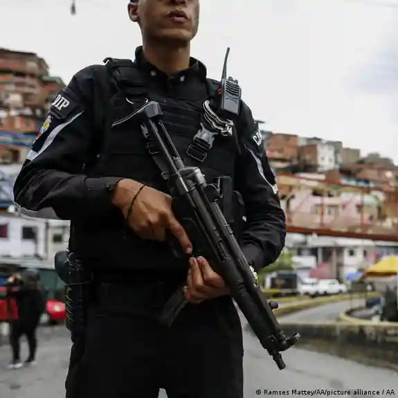 EE.UU. baja de nivel 4 a 3 el riesgo de viajar a Venezuela