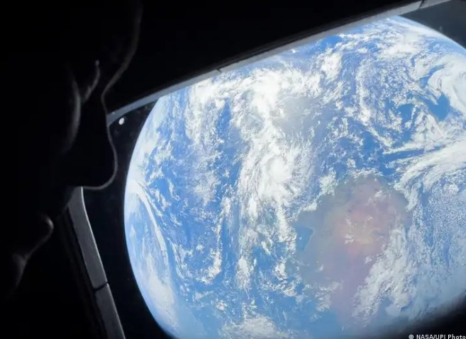 Artemis II inicia maniobra de retorno a la Tierra