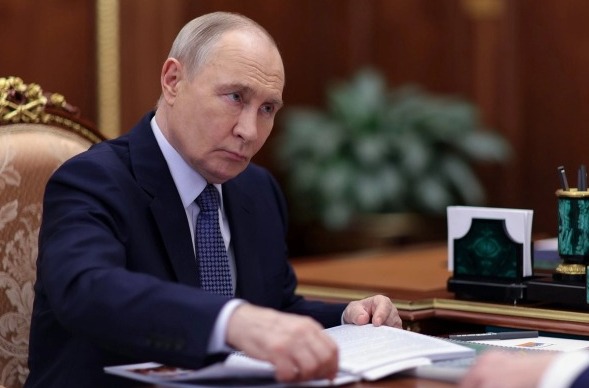 Putin y Trump conversaron telefónicamente sobre la guerra en Irán