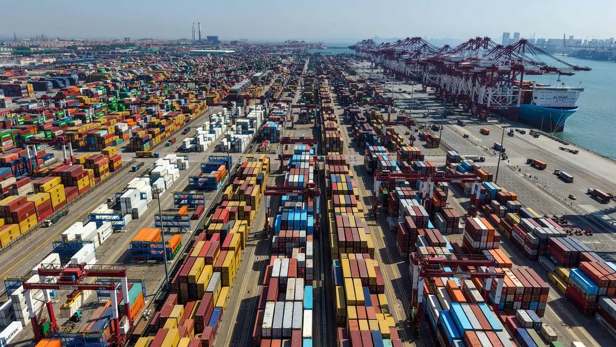 Las exportaciones de China se disparan en abril a un ritmo mayor del esperado