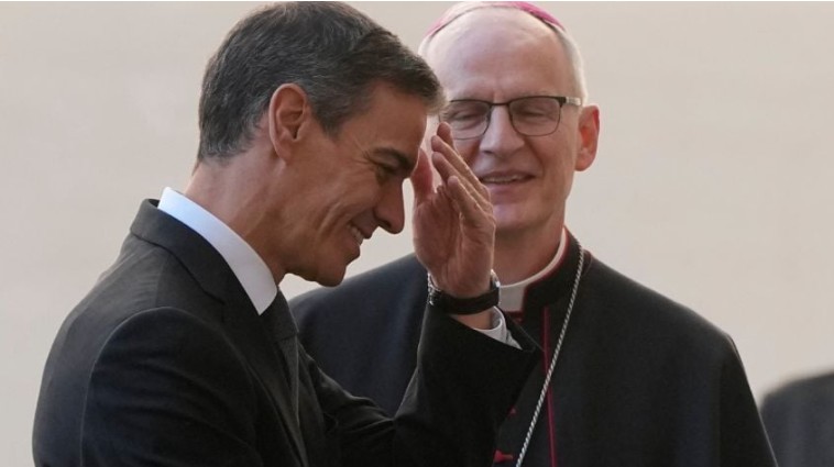 Se reúne el papá León XIV con el presidente de España en el Vaticano