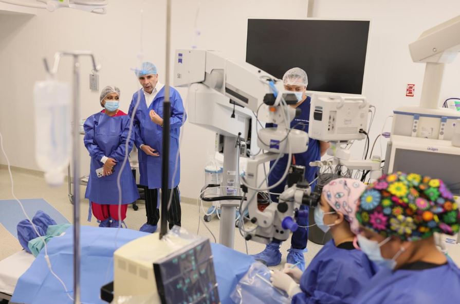 Tlaxcala multiplica cirugías de cataratas con modelo de mínima invasión y nueva infraestructura en salud