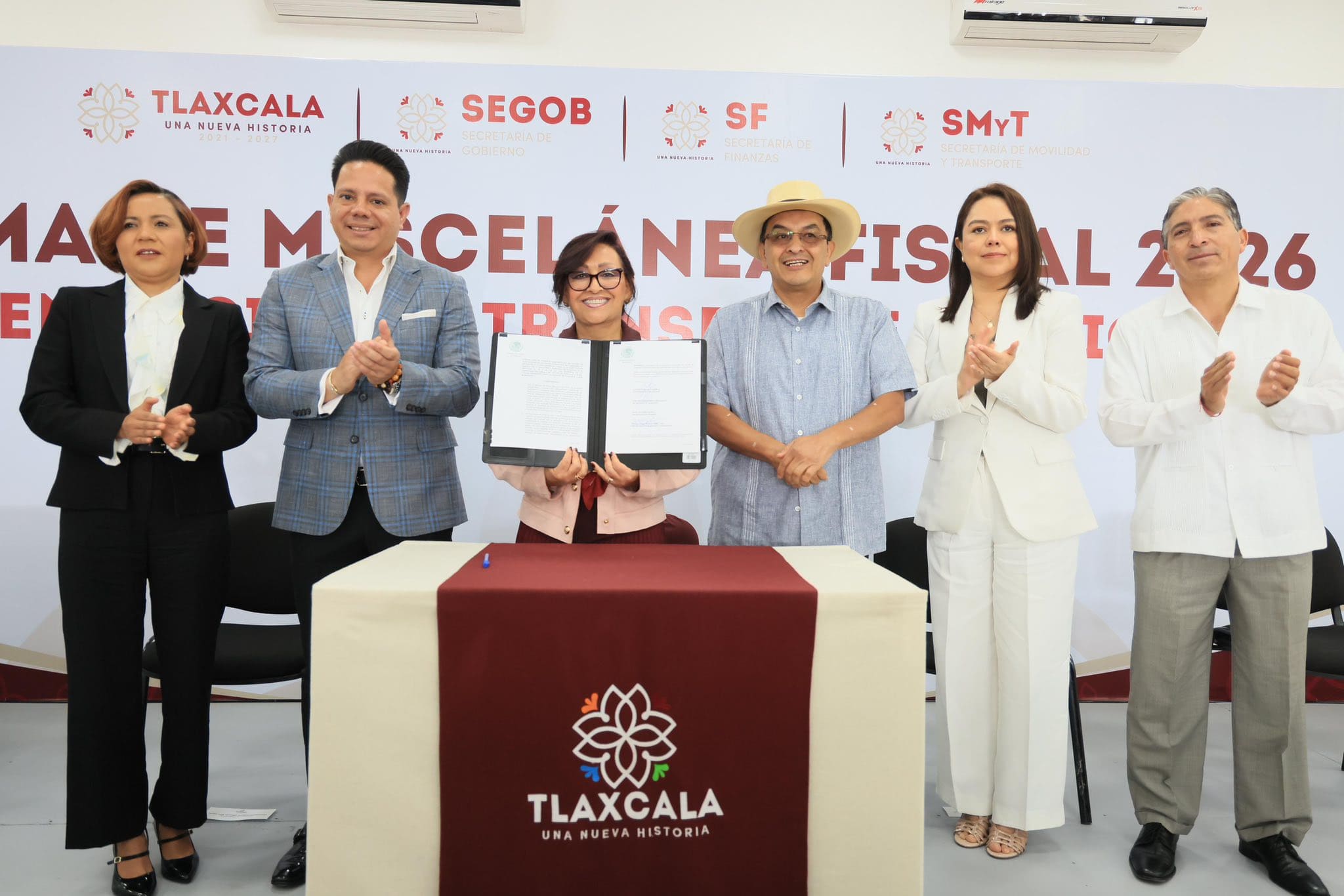 Anunció gobernadora Lorena Cuéllar descuentos de hasta 70% a concesionarios del transporte público